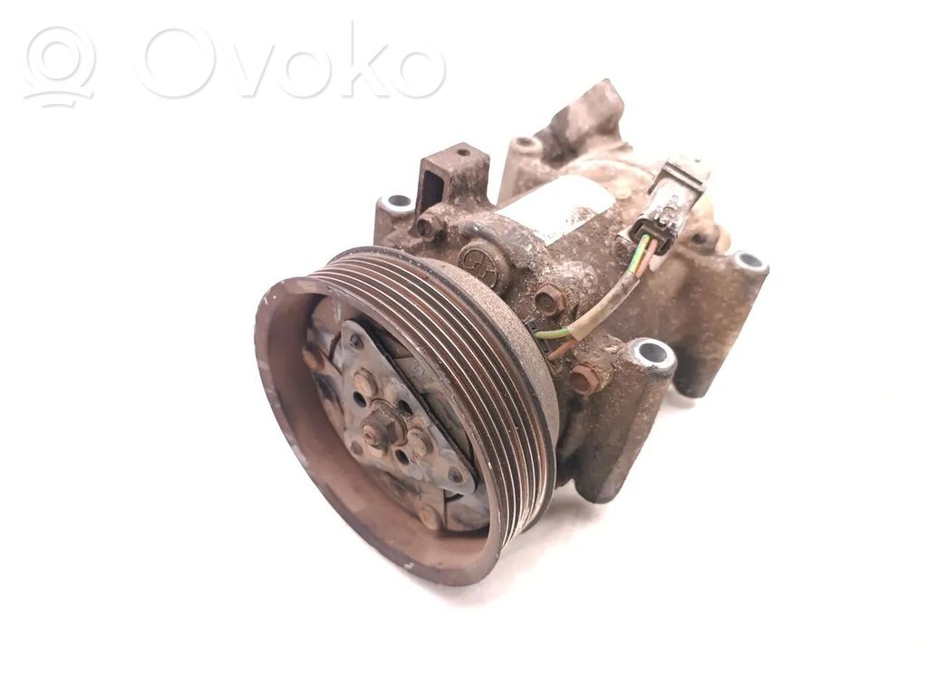 Renault Clio III Air conditioning (A/C) compressor (pump) 