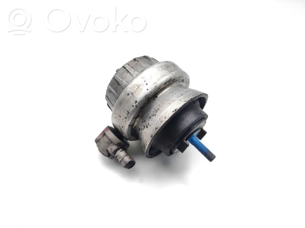 Engine mount bracket   4F0199379L,4F0199307M