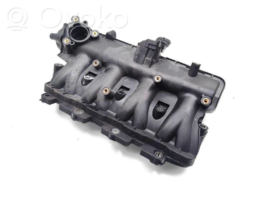 Opel Corsa D Kolektor ssący 