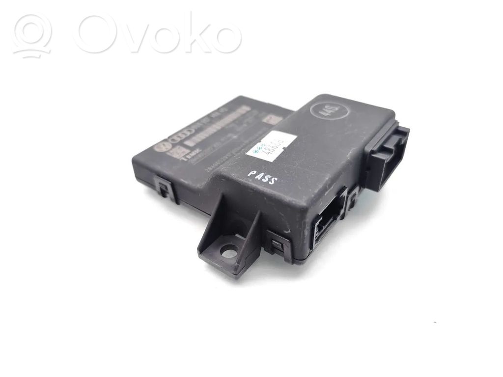 Audi A1 Gateway control module 