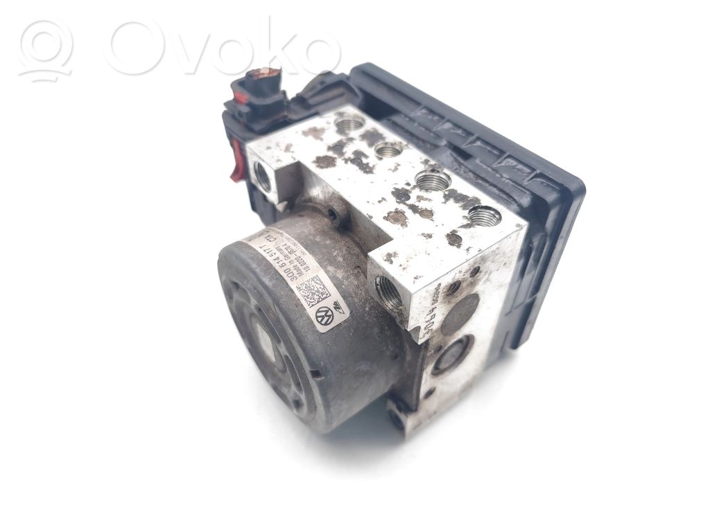 Skoda Octavia Mk3 (5E) ABS Pump 