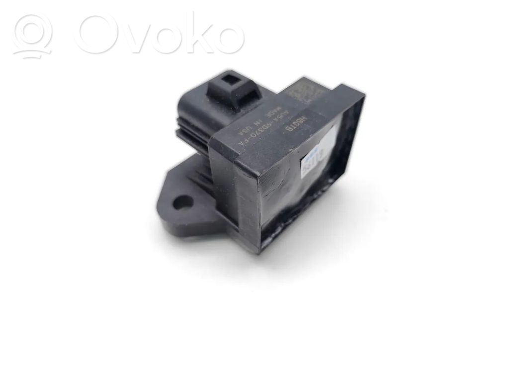 Ford Focus Fuel pump relay 