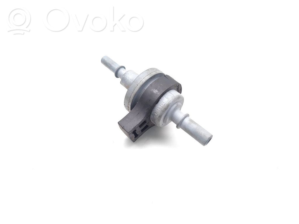 Válvula de vacío (Usadas)   8200584324