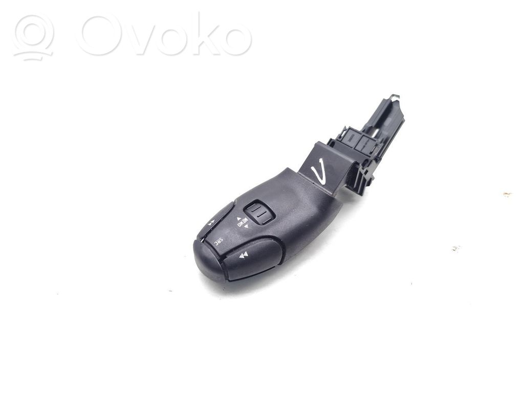 Peugeot 308 Butoane/comutatoare pe volan 