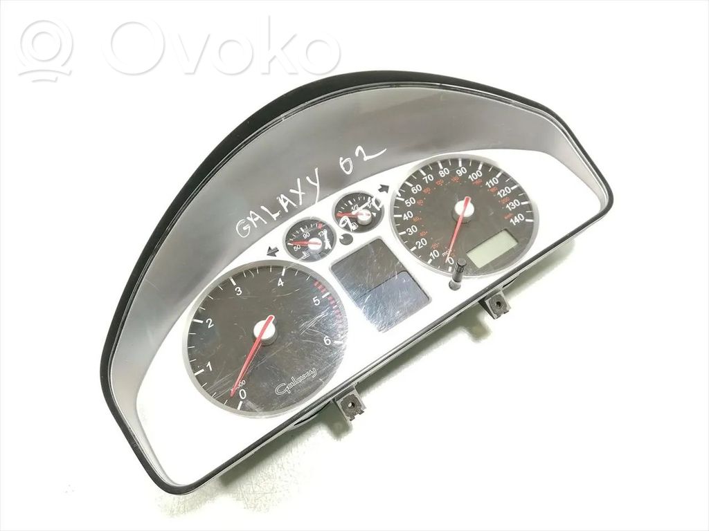 Ford Galaxy Geschwindigkeitsmesser Cockpit 