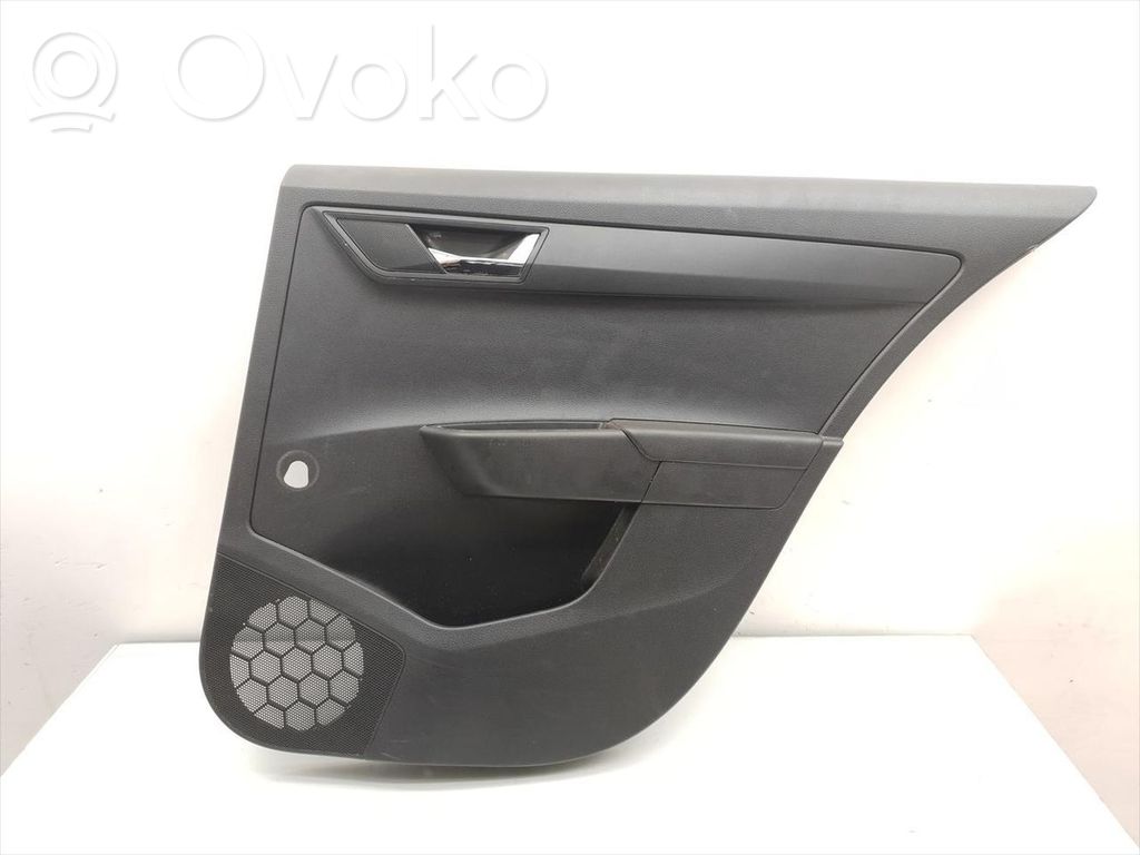 Skoda Fabia Mk3 (NJ) Boczki / Poszycie drzwi tylnych 