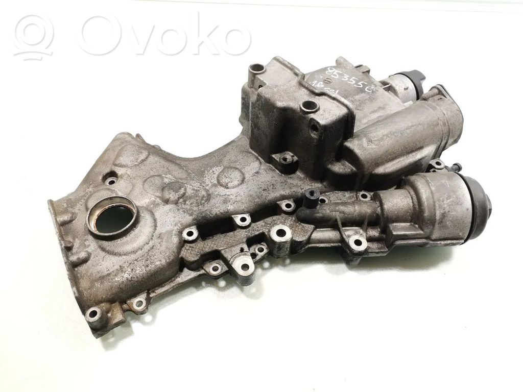 Volkswagen Golf V Timing chain cover 