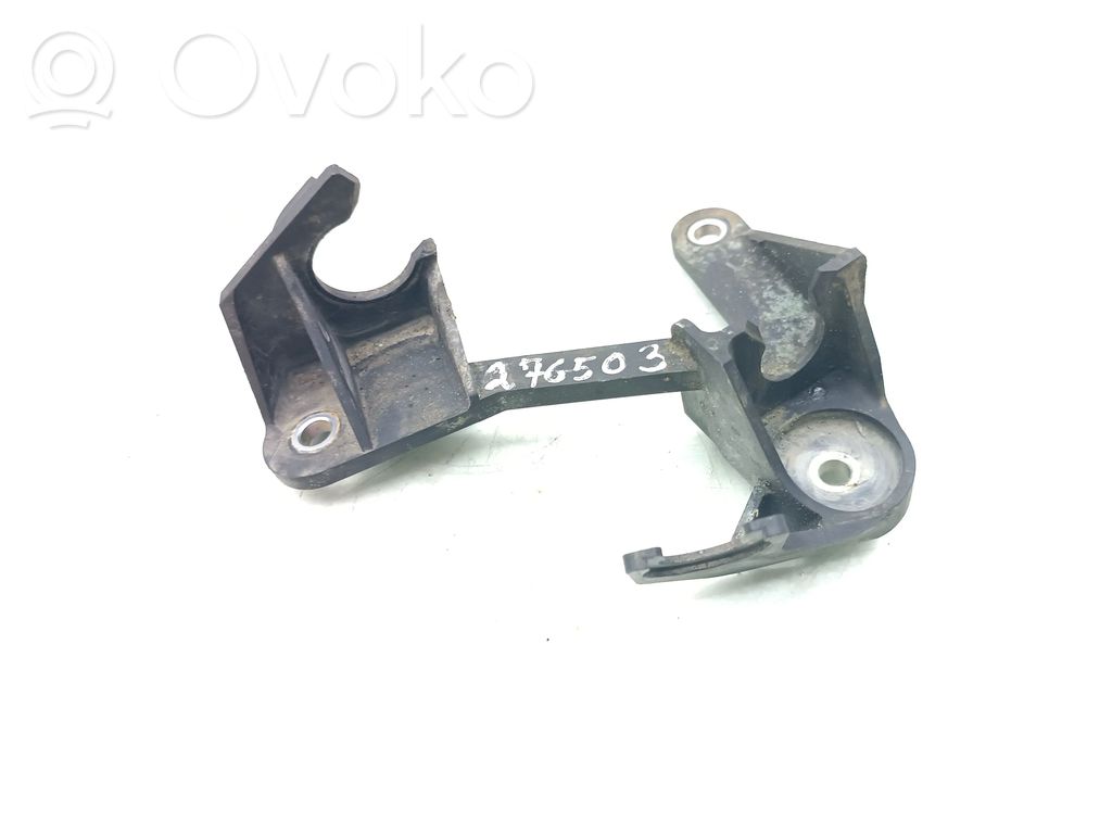 Volvo S60 Gear shift cable bracket 