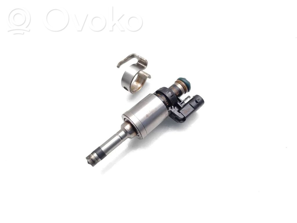 Ford Focus Fuel injector 