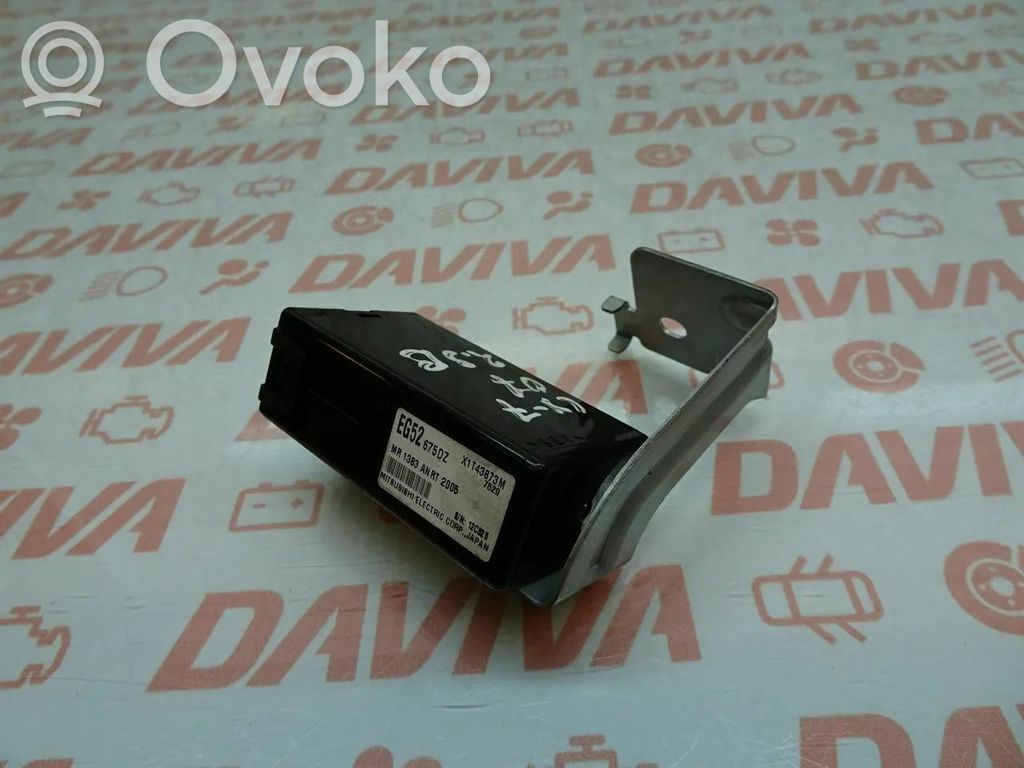 Door central lock control unit/module   EG52675DZ,X1T43873M