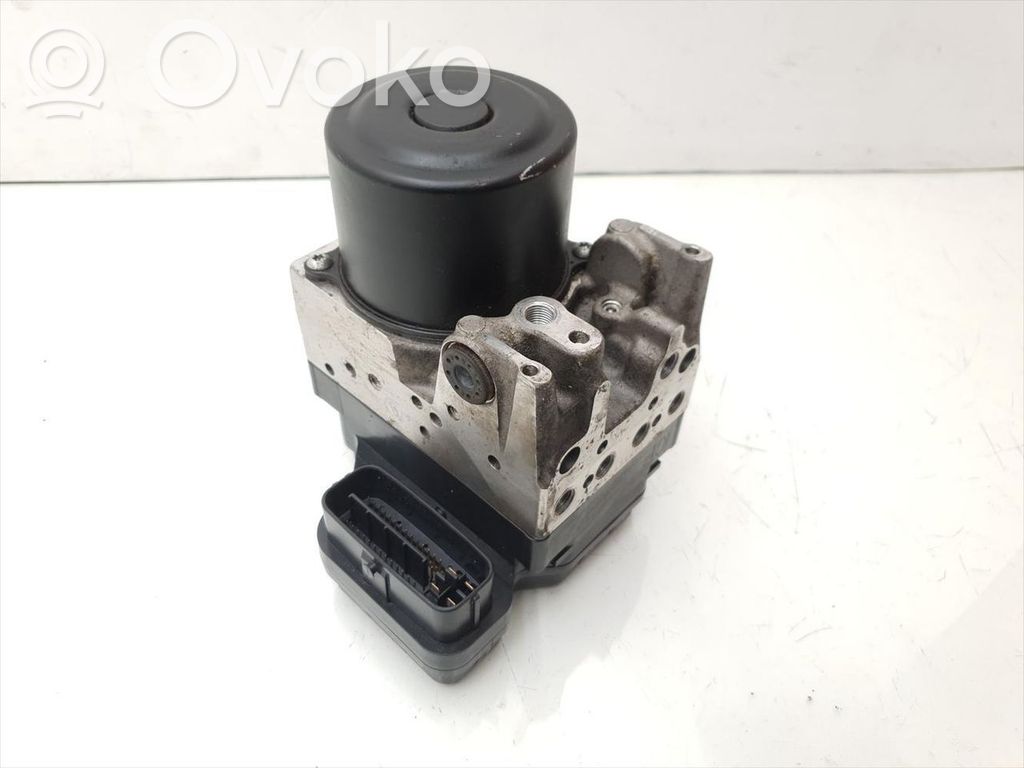 Lexus IS 220D-250-350 Bomba de ABS 