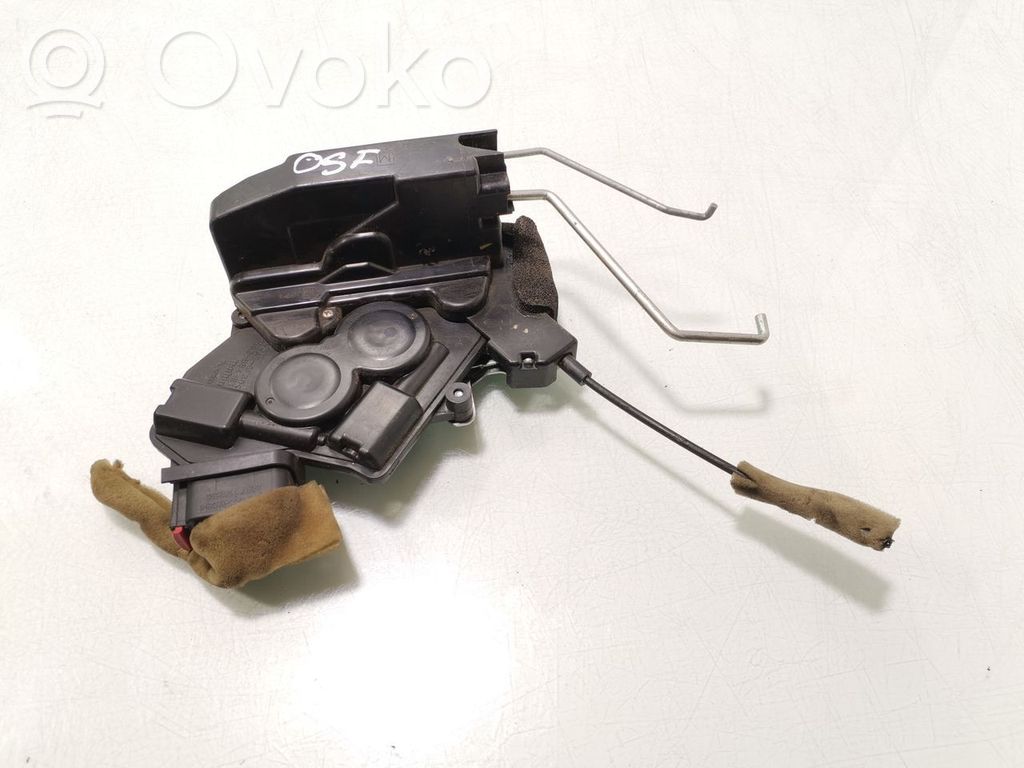 Mazda 5 Priekšpusē slēdzene 