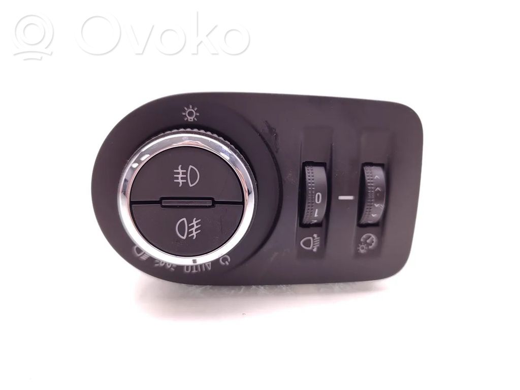 Opel Corsa E Fog light switch 