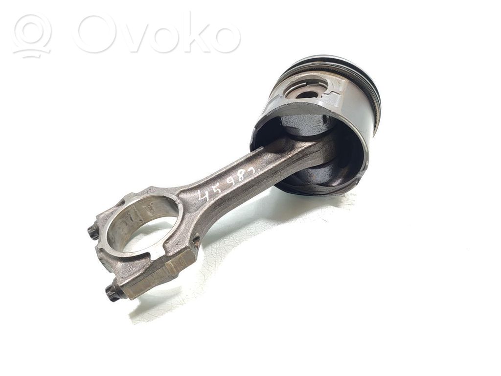 Piston with connecting rod