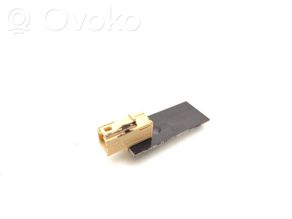 Antenna bluetooth   8P0035503E