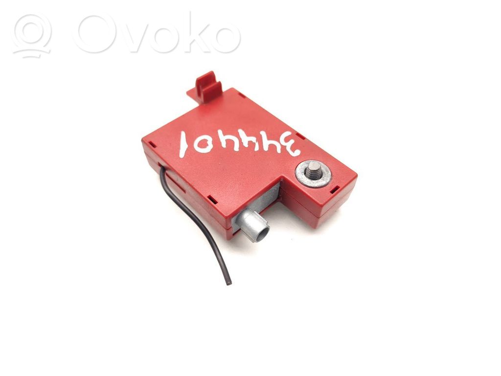 Amplificatore antenna   6H5218C945AA