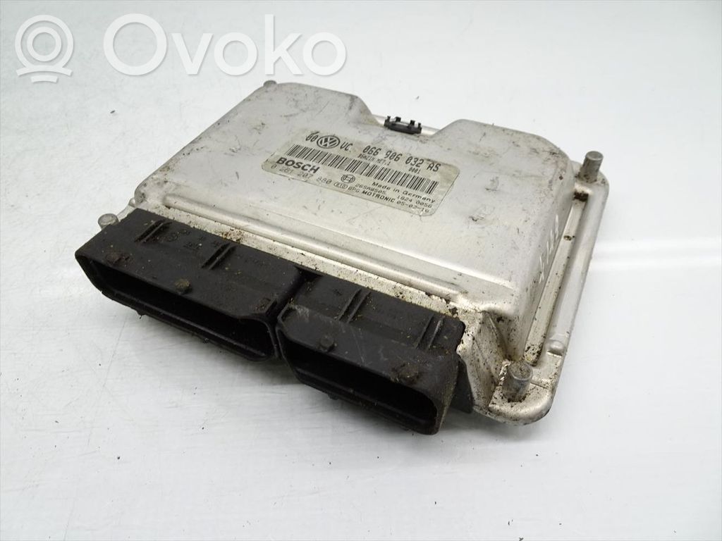Volkswagen PASSAT B5.5 Unidad de control/módulo del motor