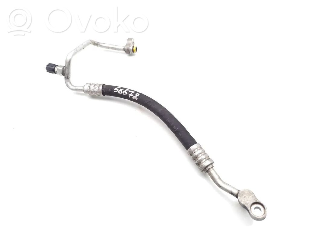 Ilmastointilaitteen putki (A/C)   6918238