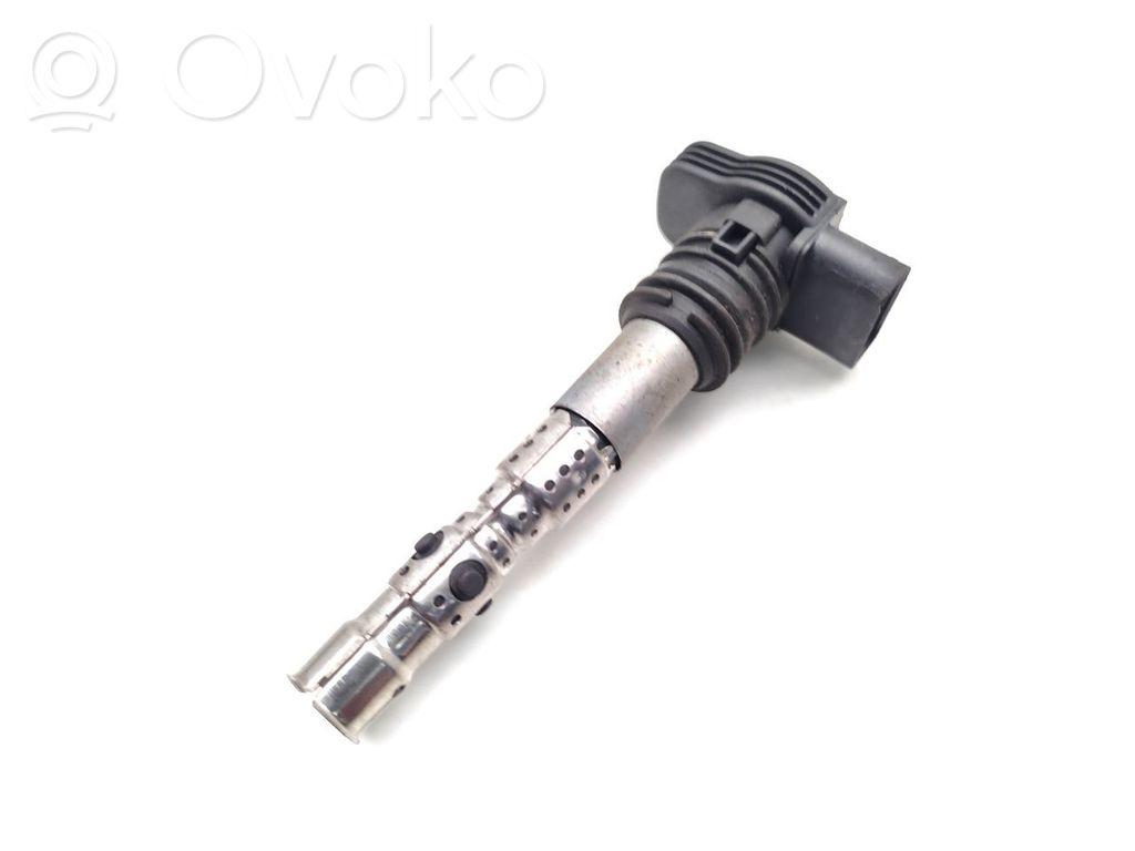 Bobina de encendido de alto voltaje   06B905115L