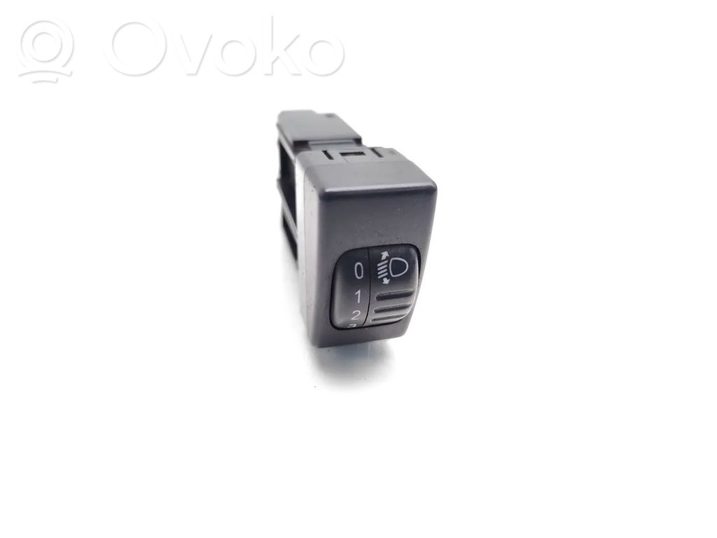 Isuzu Rodeo Headlight level height control switch 