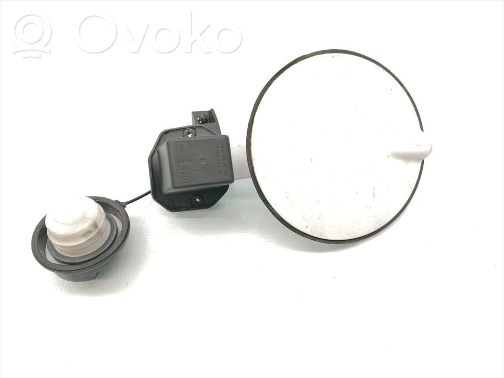 Opel Corsa D Polttoainesäiliön korkki 