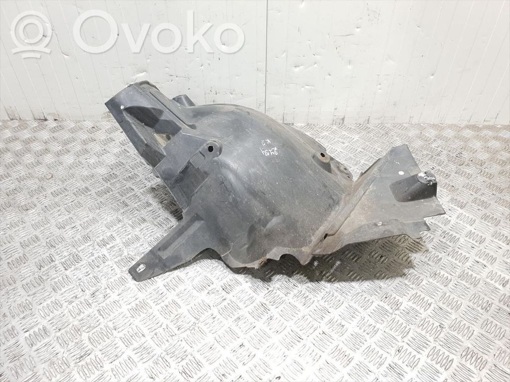 Mercedes-Benz C W204 Rivestimento paraspruzzi passaruota anteriore