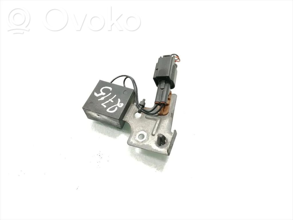 Jaguar X-Type Aerial antenna amplifier 