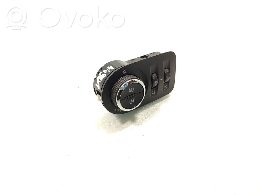 Opel Zafira C Interruptor de luz 