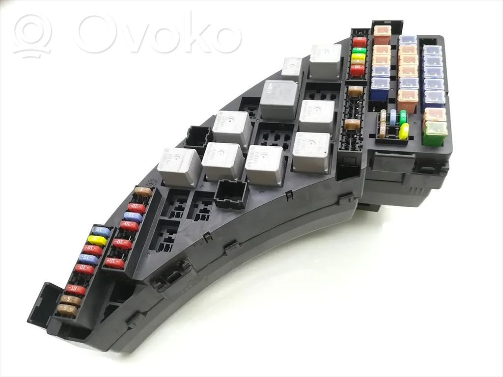 Jaguar S-Type Fuse module 