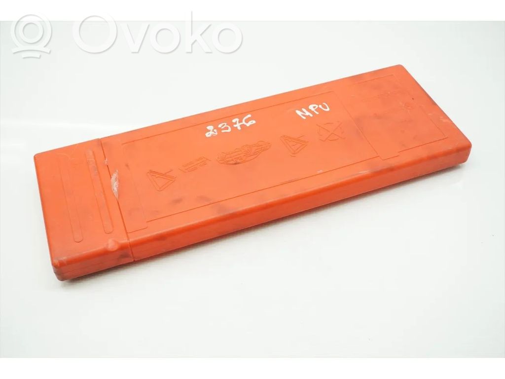 Hazard Warning Triangle Mounting Bracket   27R030019
