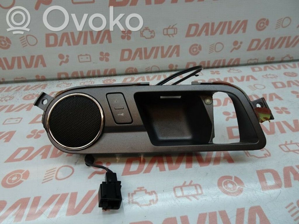 Volkswagen Phaeton Rivestimento della maniglia interna per portiera posteriore