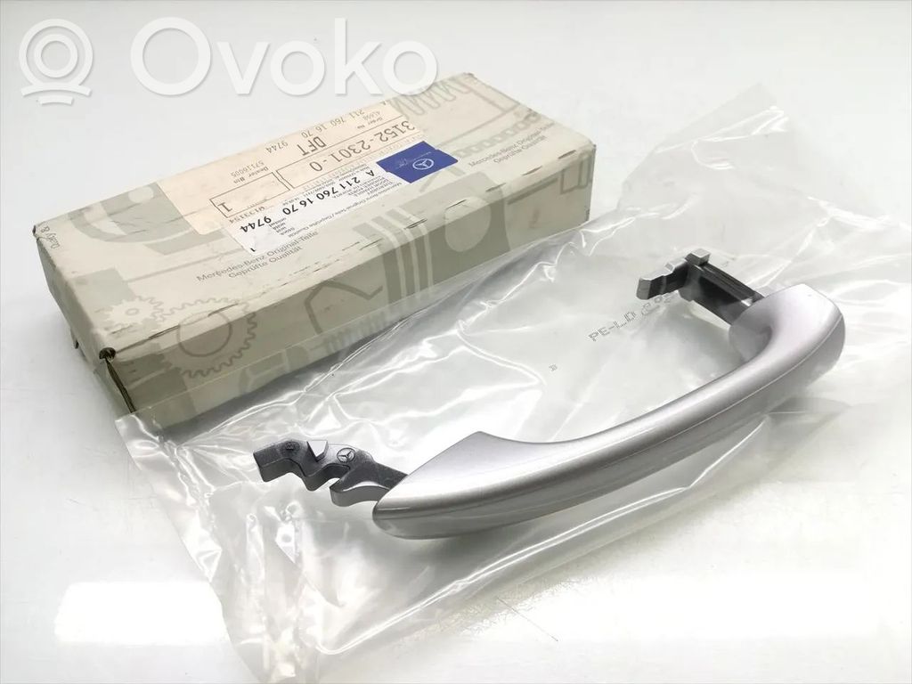 Mercedes-Benz C W203 Klamka zewnętrzna drzwi 