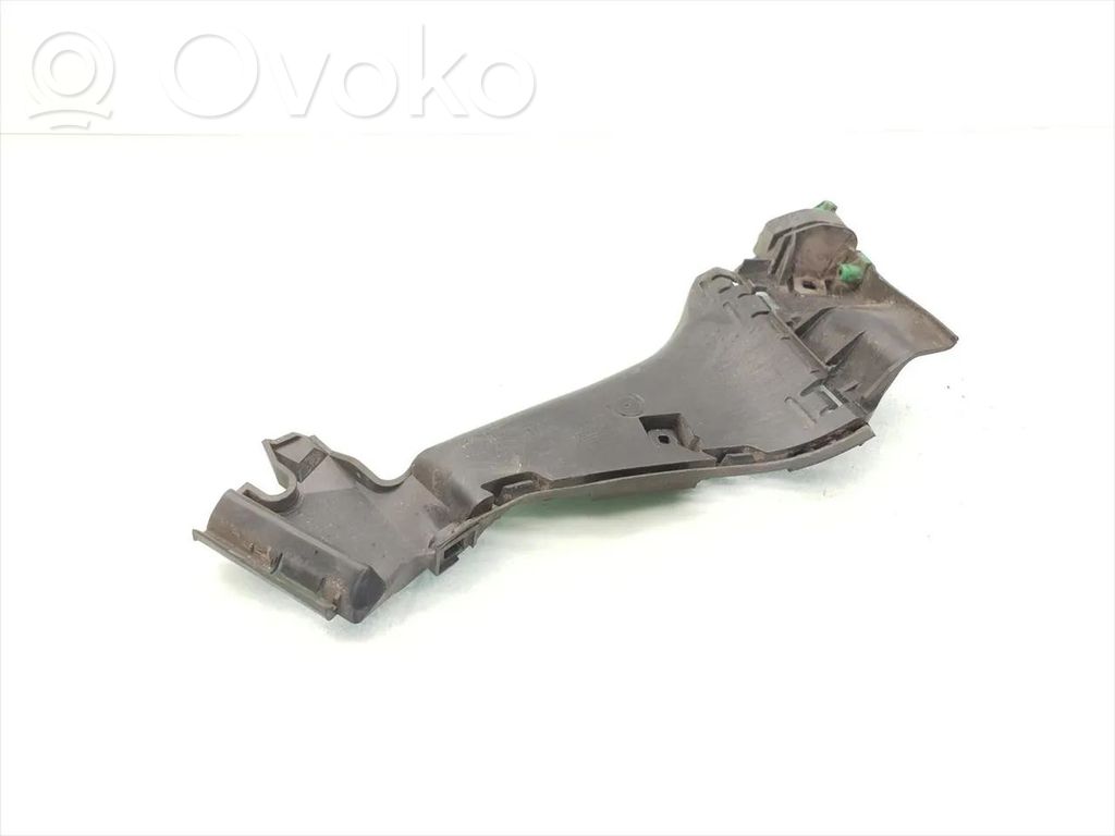 Volvo C30 Uchwyt / Mocowanie zderzaka tylnego 