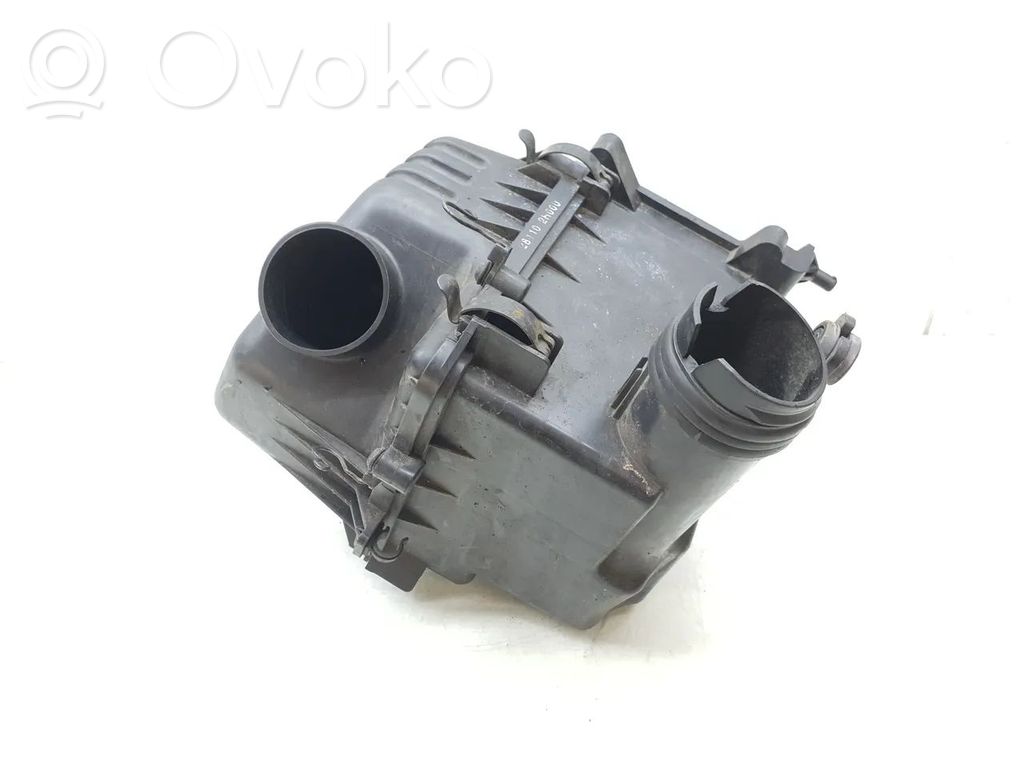 Hyundai i30 Air filter box 