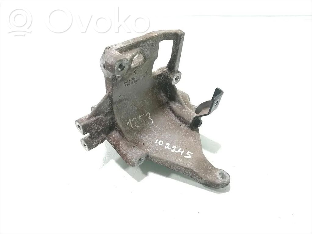 Subaru Forester SG Engine mounting bracket 