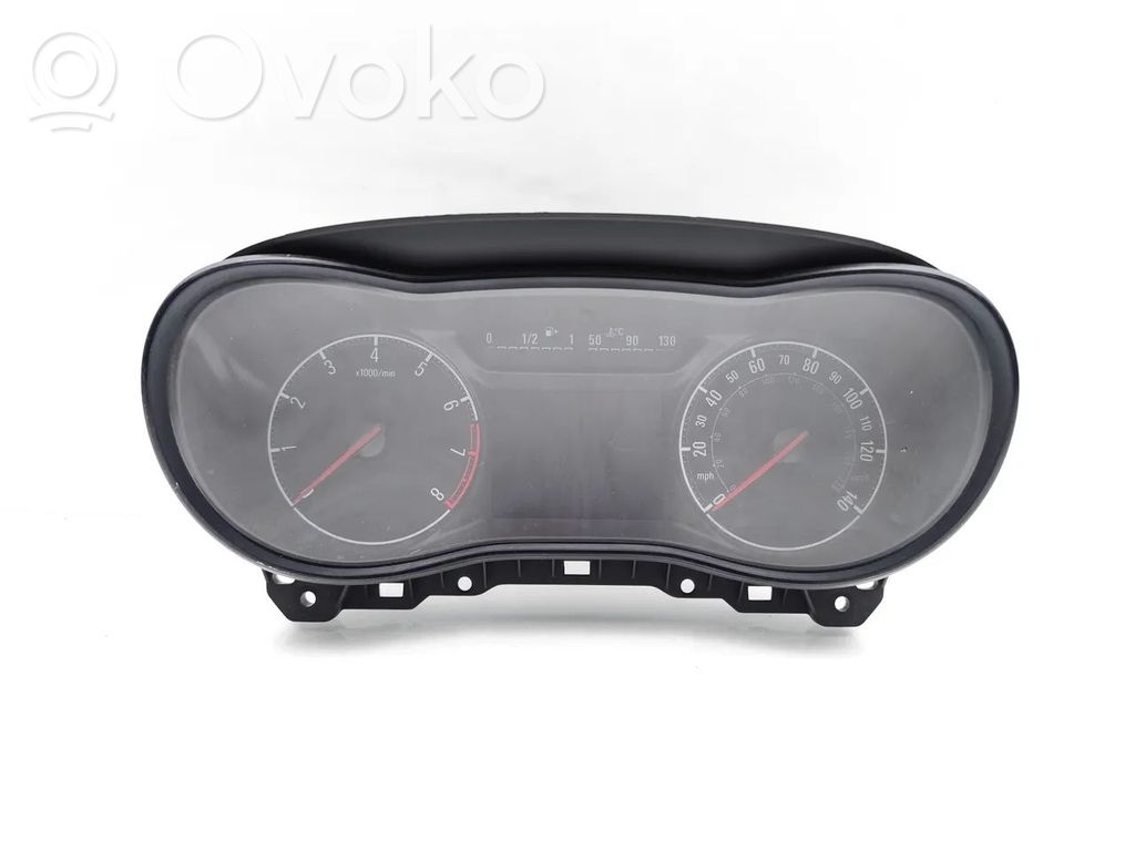 Opel Corsa E Nopeusmittari (mittaristo) 