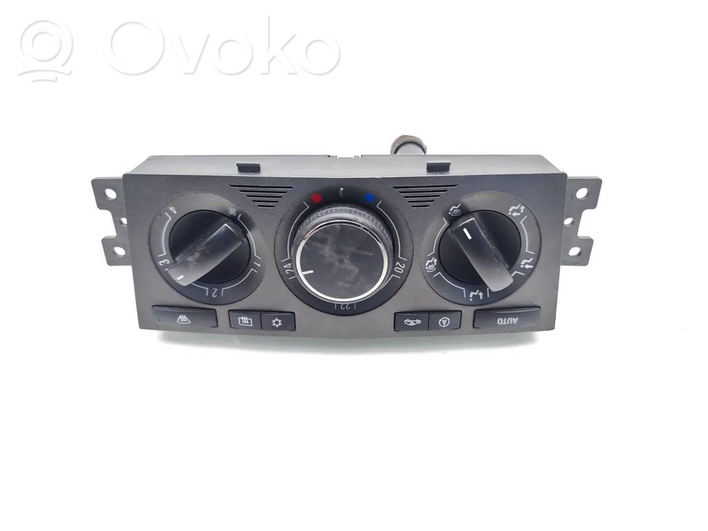 Opel Antara Climate control unit 