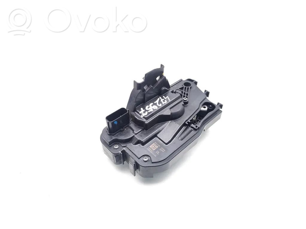 Ford Fiesta Zamek drzwi tylnych 