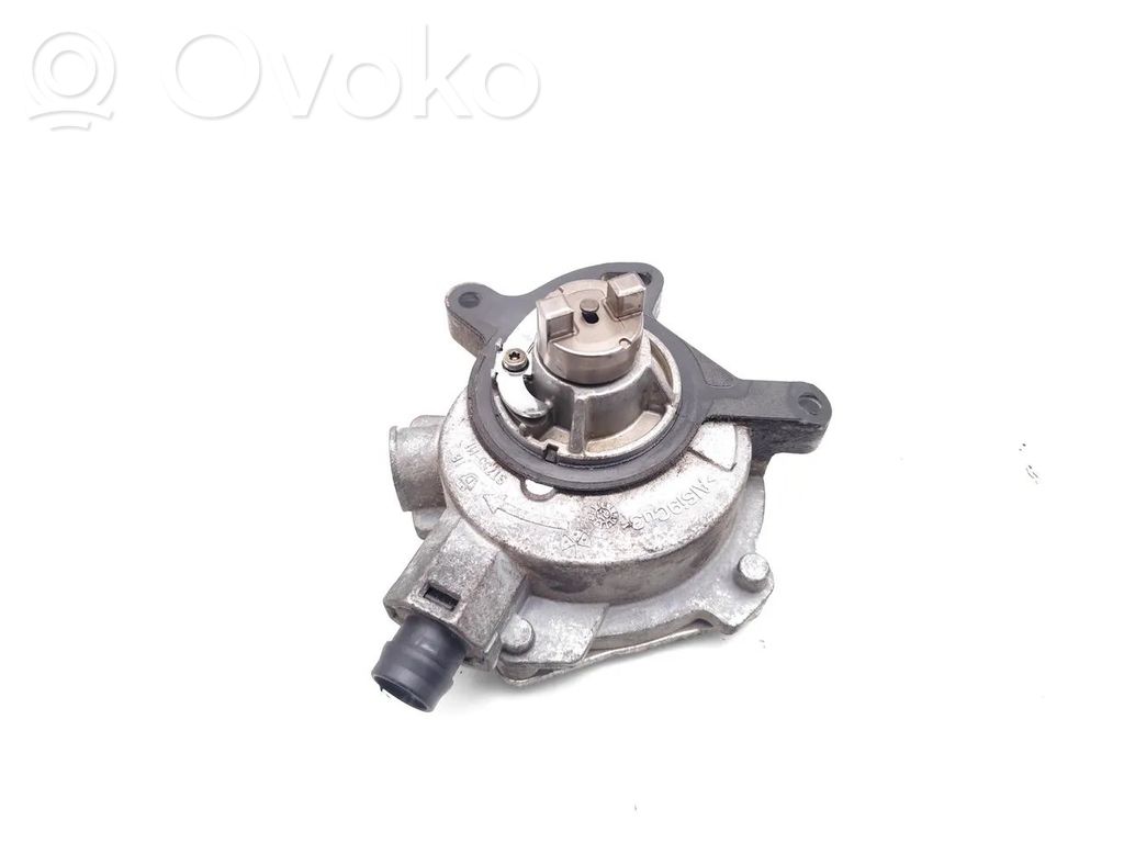 Ford Focus Vacuum pump 