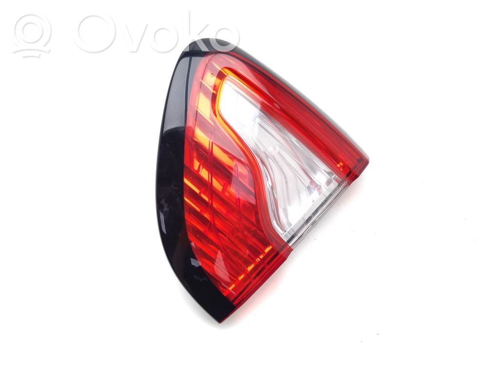 Renault Captur Takaluukun takavalot 