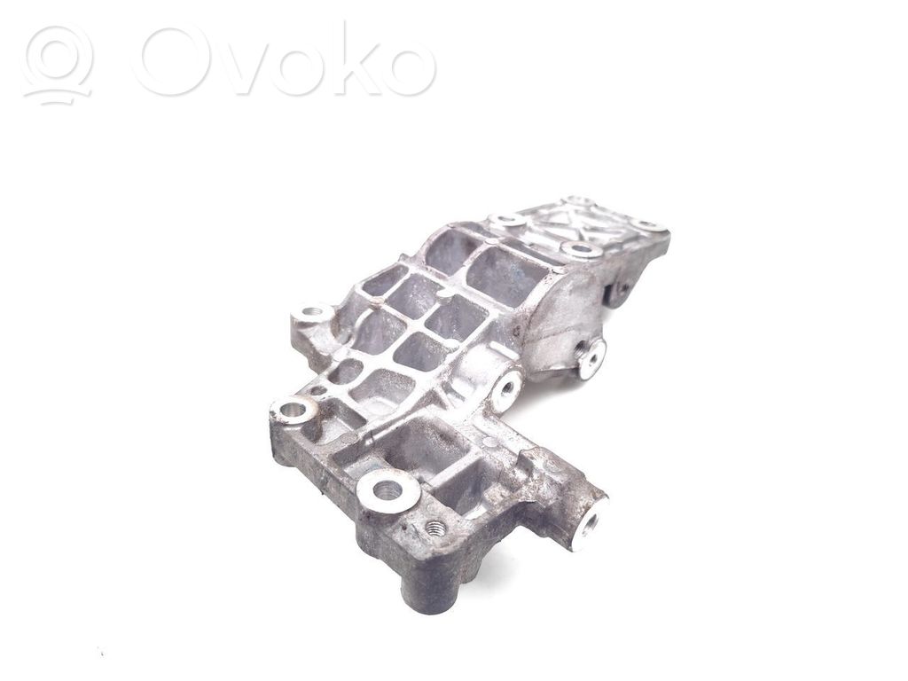 Jeep Compass Mocowanie alternatora 