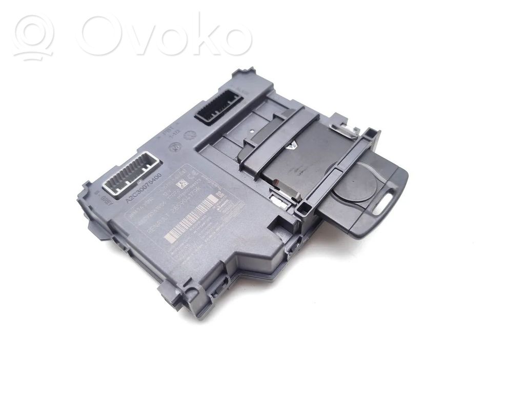Renault Captur Ignition key card reader 