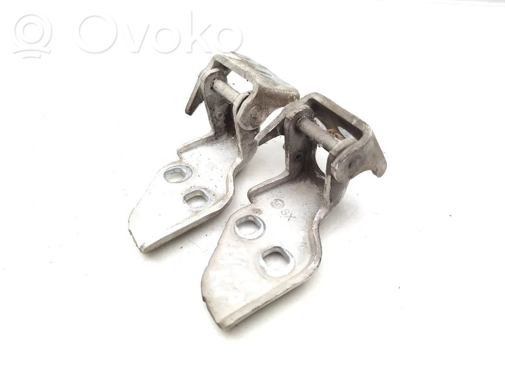 Front door hinge set