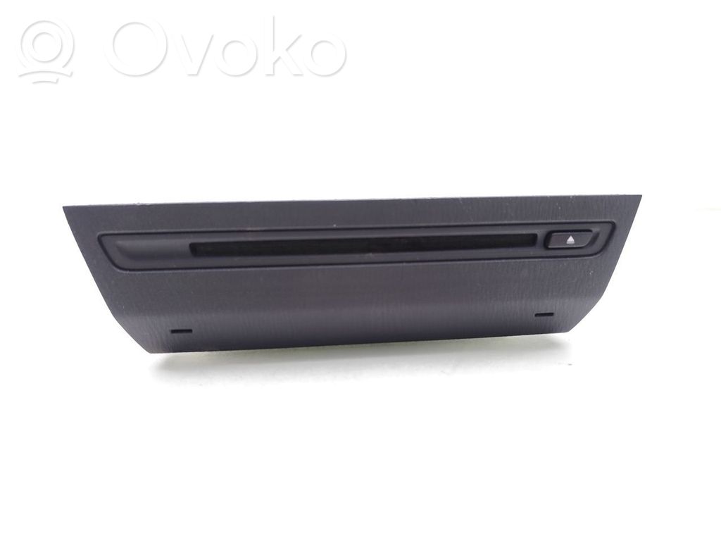 Mazda 3 III Navigaatioyksikkö CD/DVD-soitin 