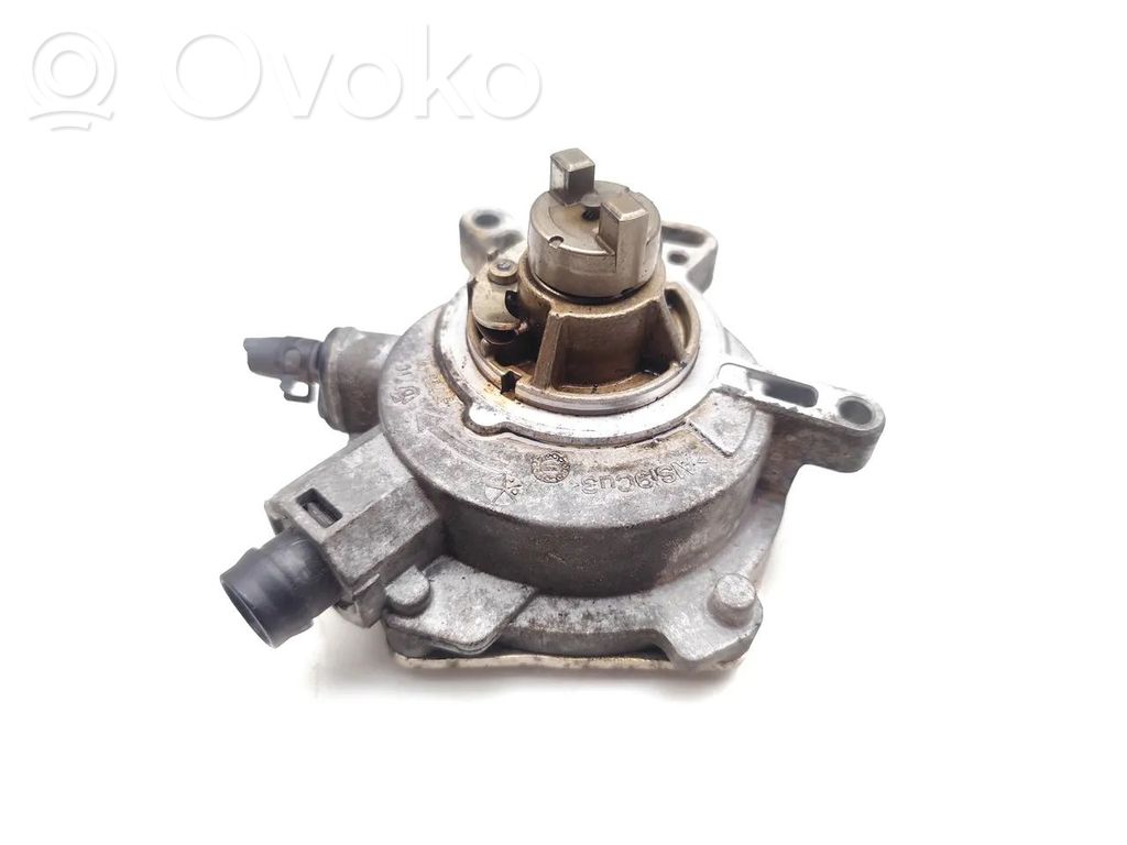 Ford Focus Vacuum pump 