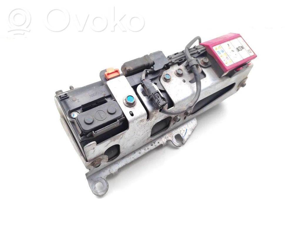 Mazda 6 Battery control module 