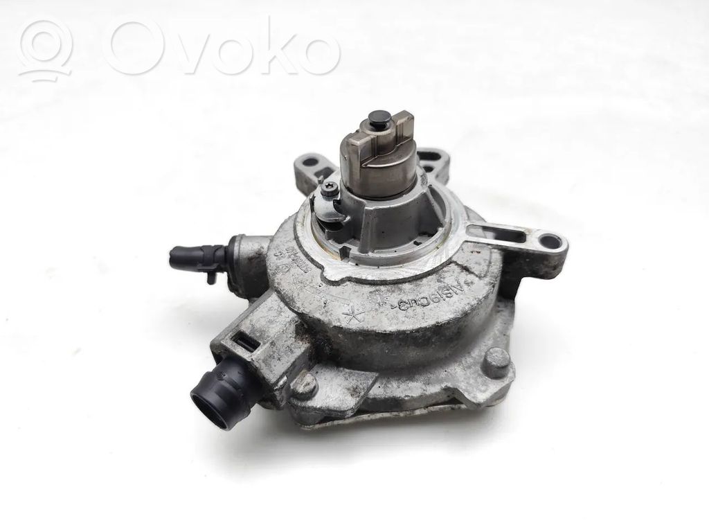 Ford Kuga II Vacuum pump 
