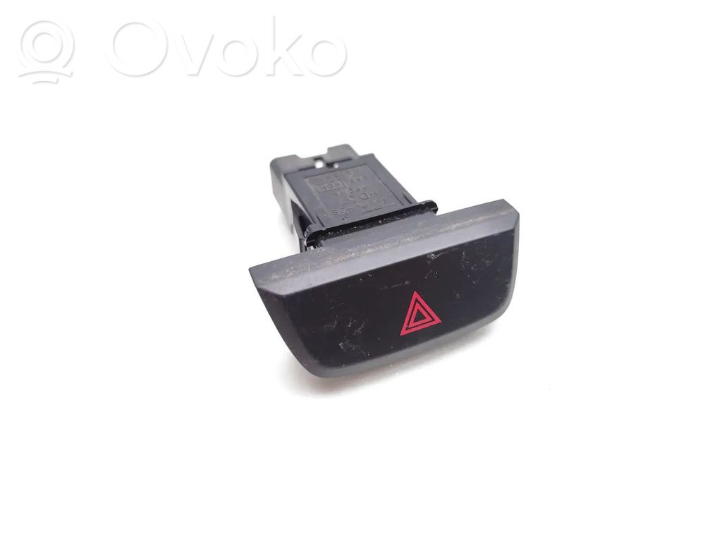 Isuzu D-Max Hazard light switch 