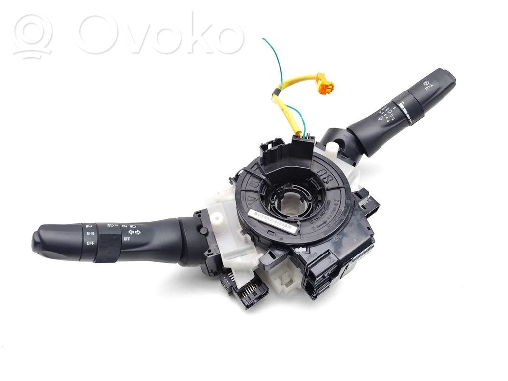 Isuzu D-Max Commodo, commande essuie-glace/phare 