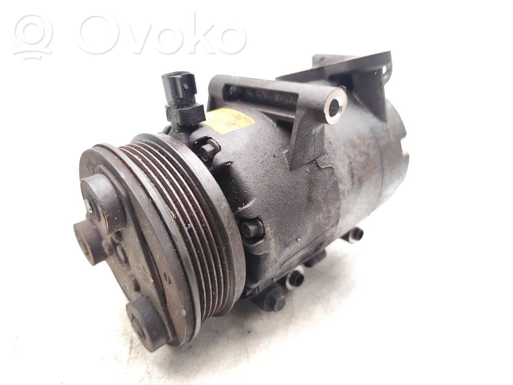 Ford Focus Ilmastointilaitteen kompressorin pumppu (A/C) 